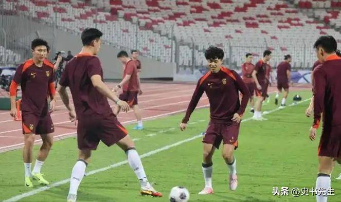 国足主帅未定!东亚杯23人浮现韦世豪难入选3新星上位