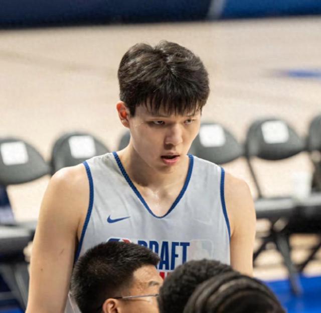 678体育登录入口-关于霍楠：会发牌&amp;三分中锋极具价值，预测杨瀚森27或30签被选中的信息