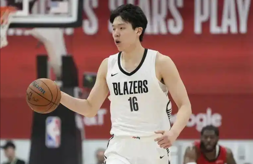 包含曝杨瀚森最后一场夏联不打回国备战亚洲杯的词条
