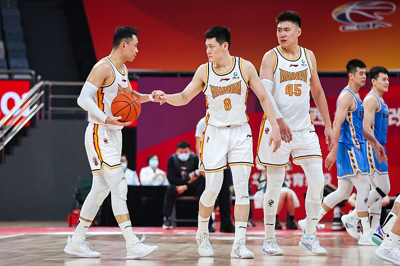 东部豪强取得九连胜，稳居第一